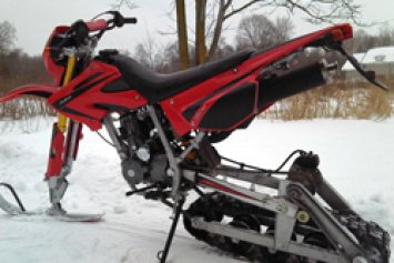 Мотоцикл превращается в снегоход