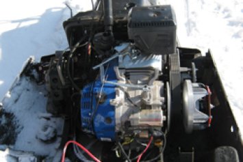 Что движет снегоходом: виды двигателей