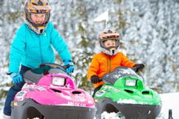 Детский шлем для снегохода: хочу, как папа